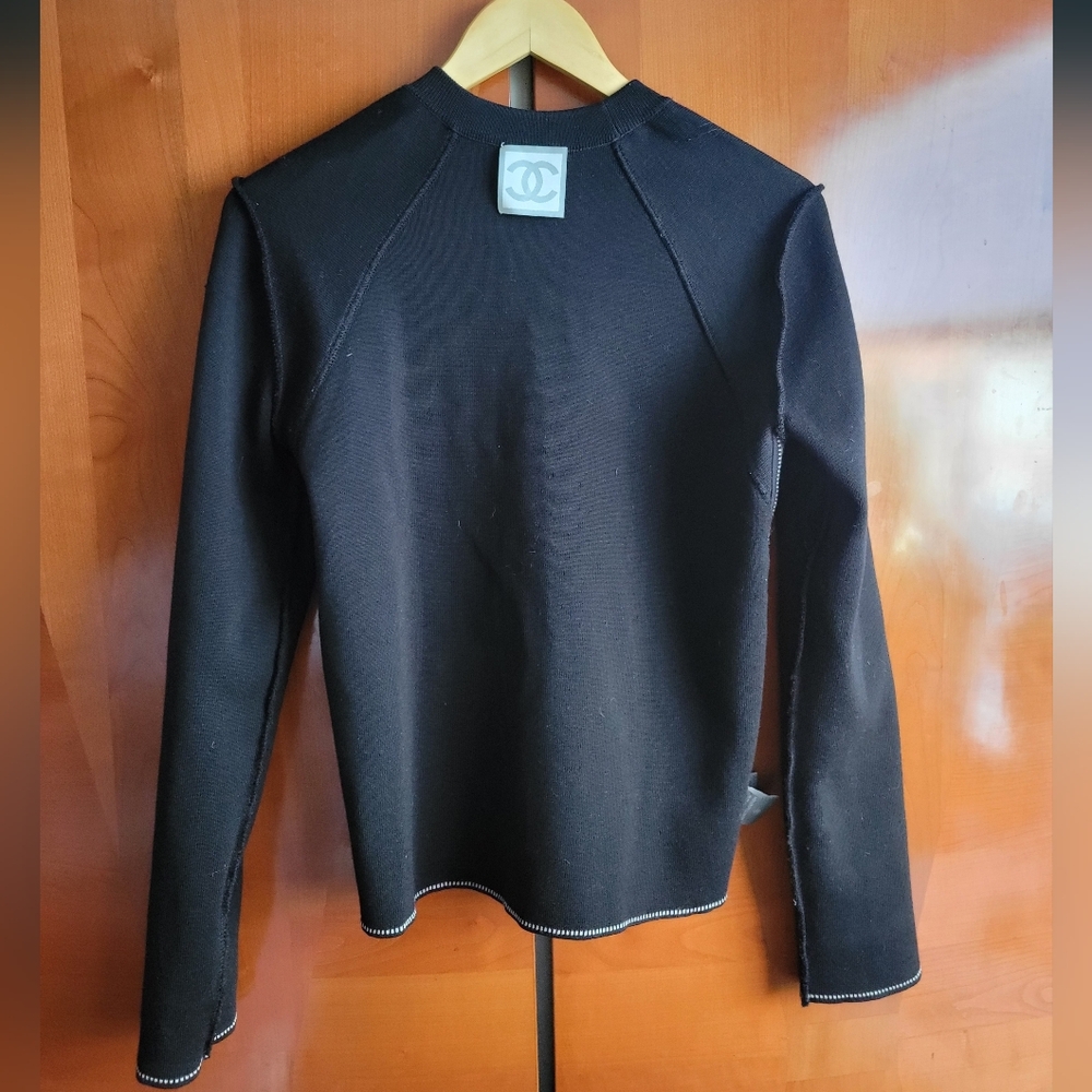 Chanel CC Logo Black Long Sleeve Top with White Decorative Stitching - Picture 12 of 15